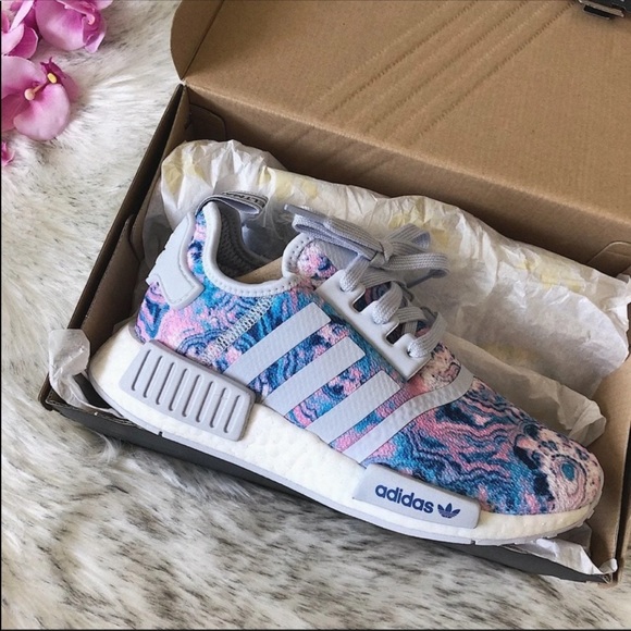 ‼️sold‼️🍭 Rare Adidas NMD R1 Tie Dye 6Y/7.5W - Picture 4 of 8